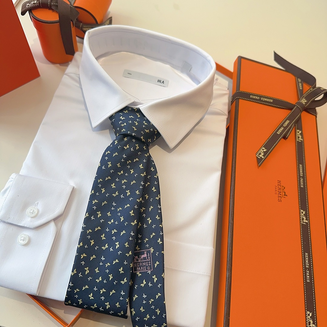 特价P90爱马仕动物系列 男士新款领带 👔👔，让男士可以充分展示自己个性。100%顶级斜纹真丝手工定制‼
