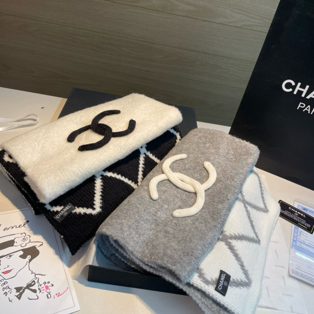 ✨✨CHANEL秋冬新款针织围巾羊绒针织长巾‼️美翻了[流泪]御用殿堂级极品‼️新款在售 进口纯羊绒针织