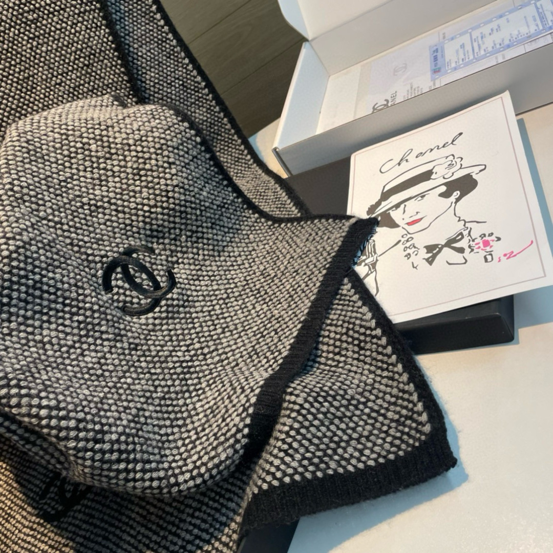 网红刘钰懿同款！真的超级气质百搭的设计~经典菱格纹元素再现，香家专属的风格！双coco lady名媛气质