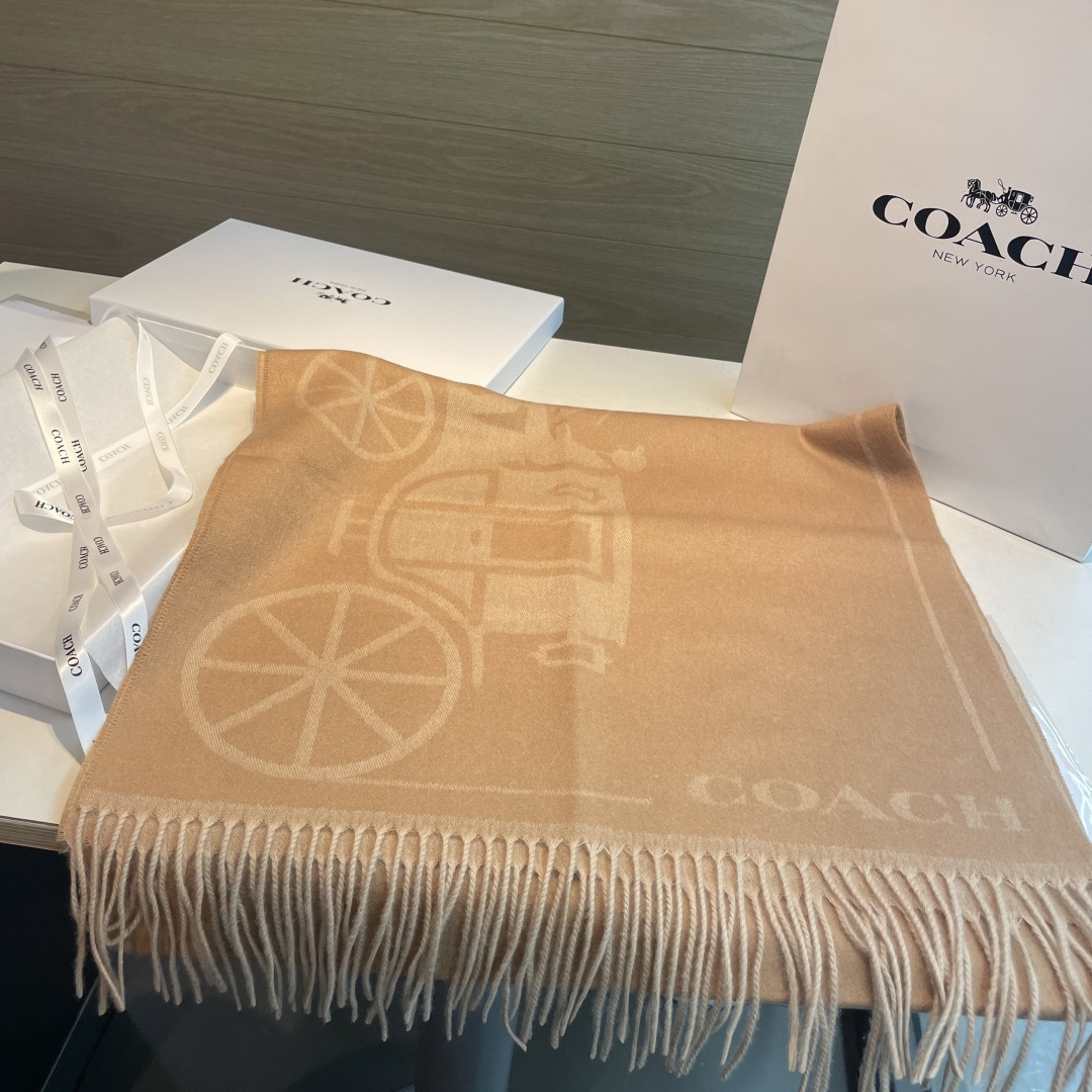 混绒 蔻驰 2025年新款到！Coach爆款！披肩也太好看了吧！不仅有颜值还有品质，手感超级软糯和舒服，