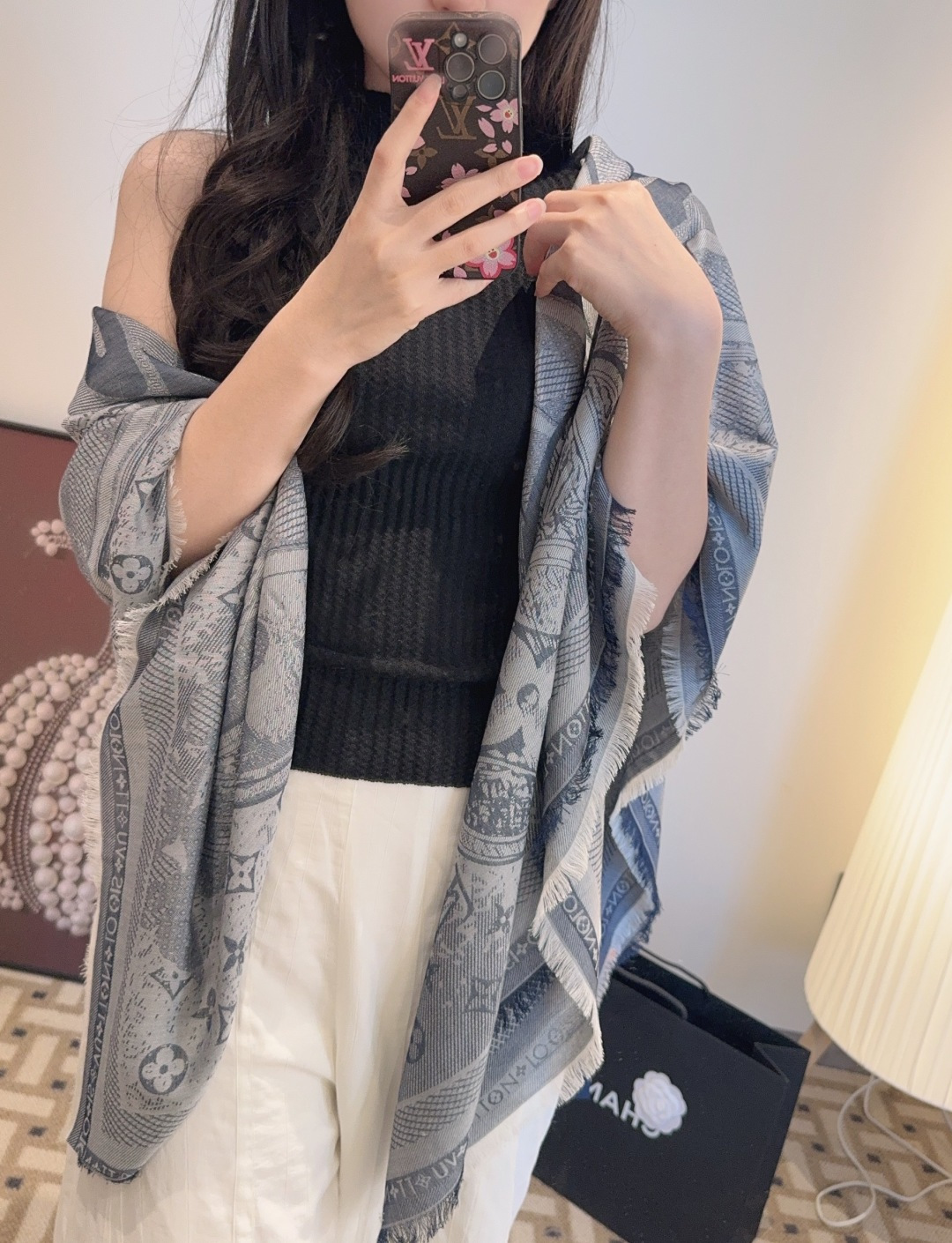 牛仔蓝！皇室LV路易威登极品硬货❗️品质好到几宿都不能正常入眠[流泪]可以pk专柜的最极品的品质❗️ M