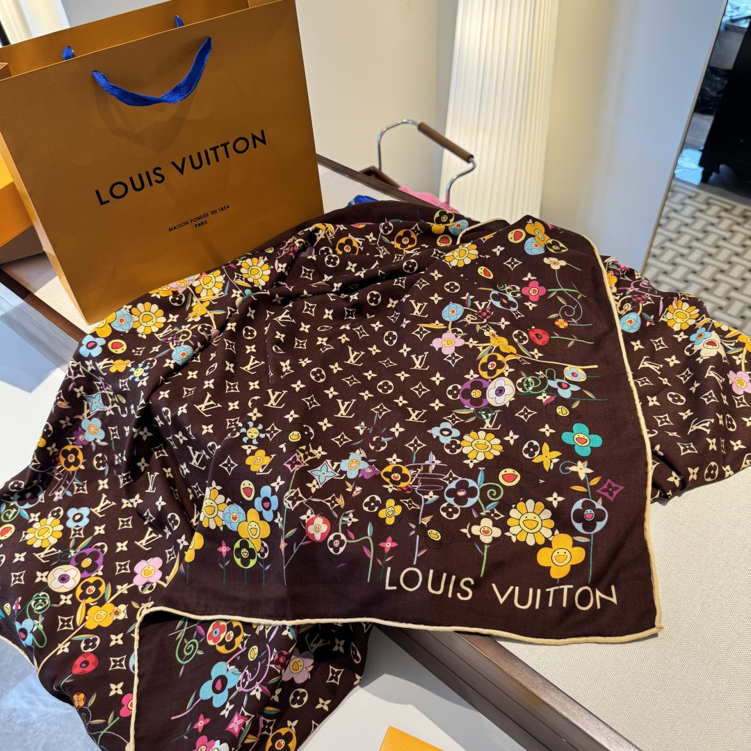 ❄【双面同色】原单Lv140cm丝绒方本款方巾，丝印工艺刻画丰富细节，描绘 Monogram 薇薇安之家