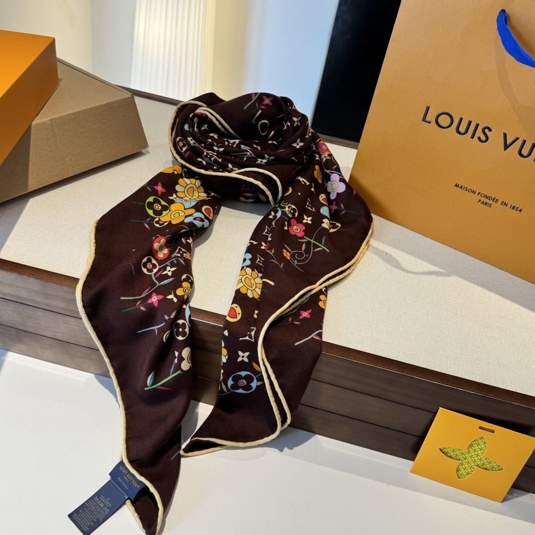 ❄【双面同色】原单Lv140cm丝绒方本款方巾，丝印工艺刻画丰富细节，描绘 Monogram 薇薇安之家