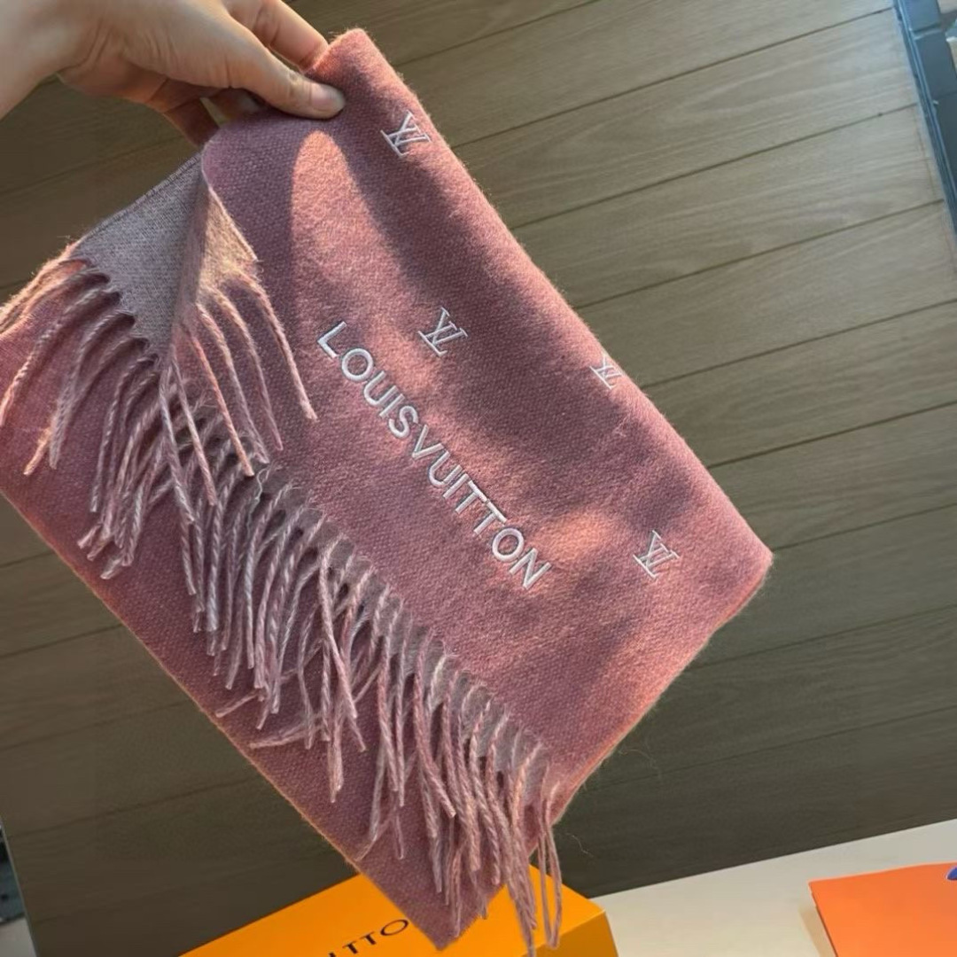 Louis Vuitton Louis Vuitton 渠道独家特供大驴 款满天星当季双面热款女羔绒两用围巾