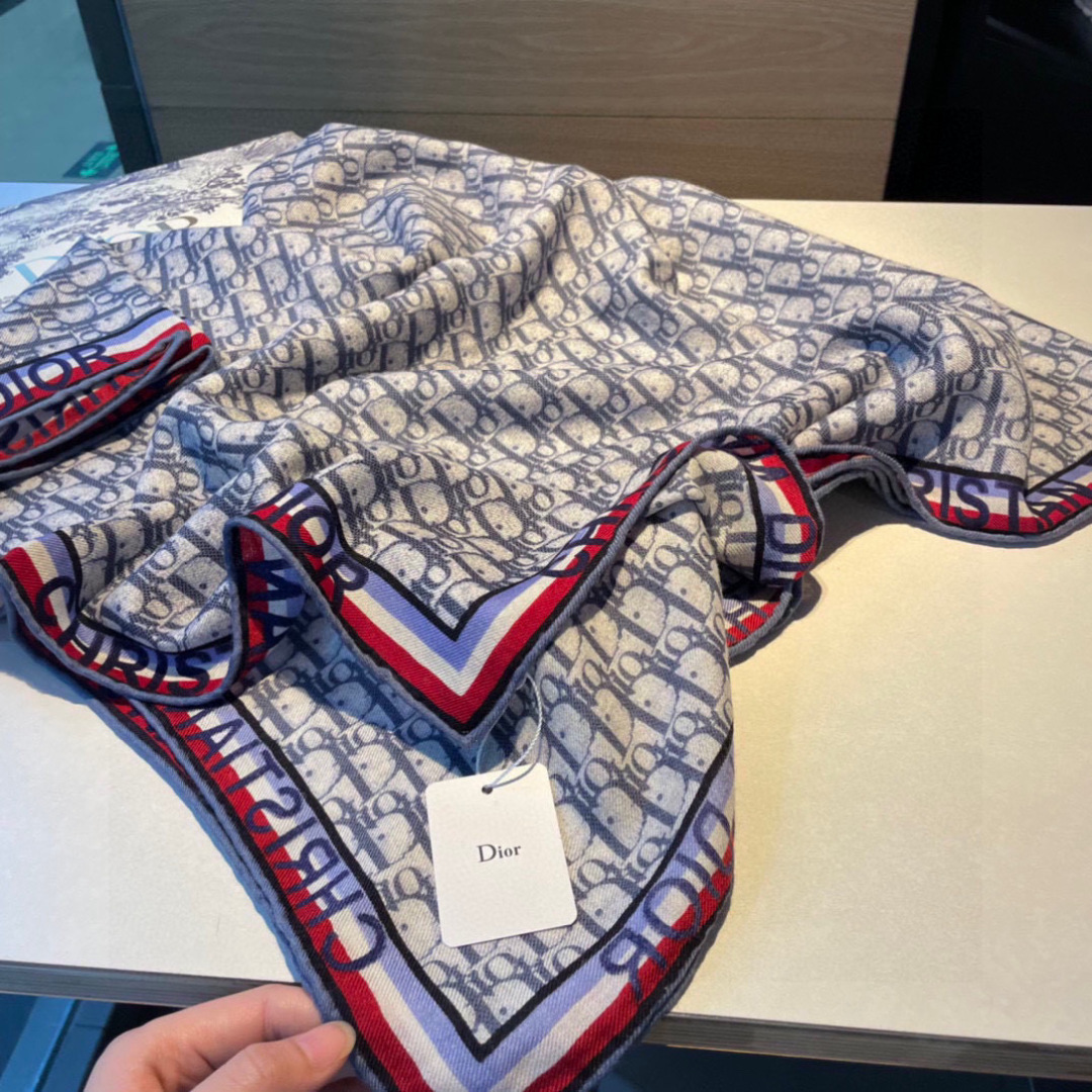 这样的Dior老花真的无敌时髦百搭！！】D/ior新款字母老花人字纹真丝羊绒披肩！！气质到灵魂深处啊。独