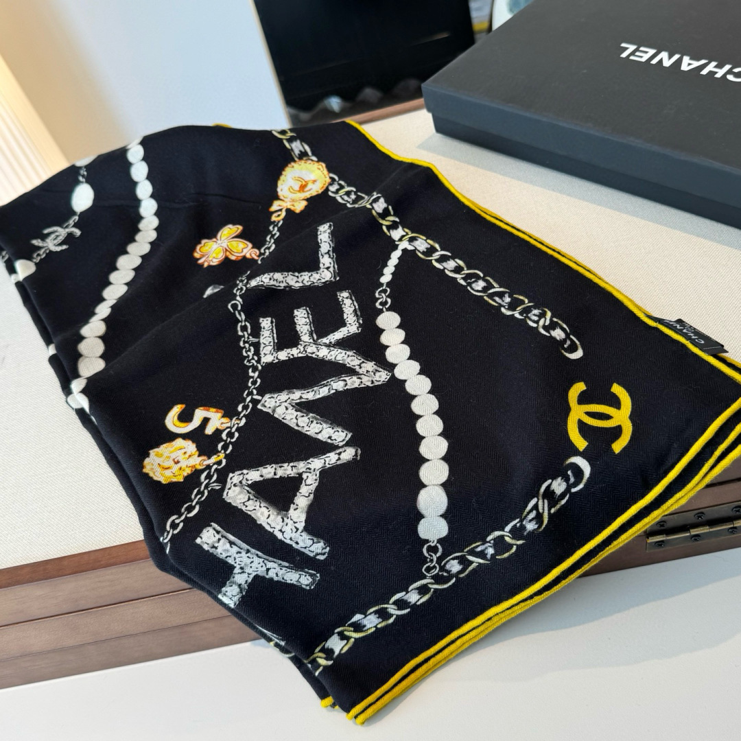 ✨✨【▪️ 优雅型格！这份魅力绝对是艺术大师级才能创作的一线水准❗️】太佩服Chanel这位设计师了，出