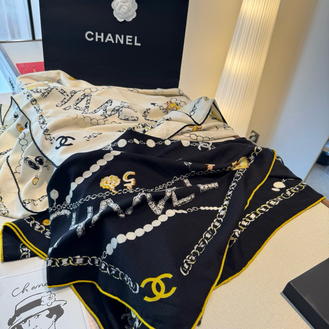 ✨✨【▪️ 优雅型格！这份魅力绝对是艺术大师级才能创作的一线水准❗️】太佩服Chanel这位设计师了，出