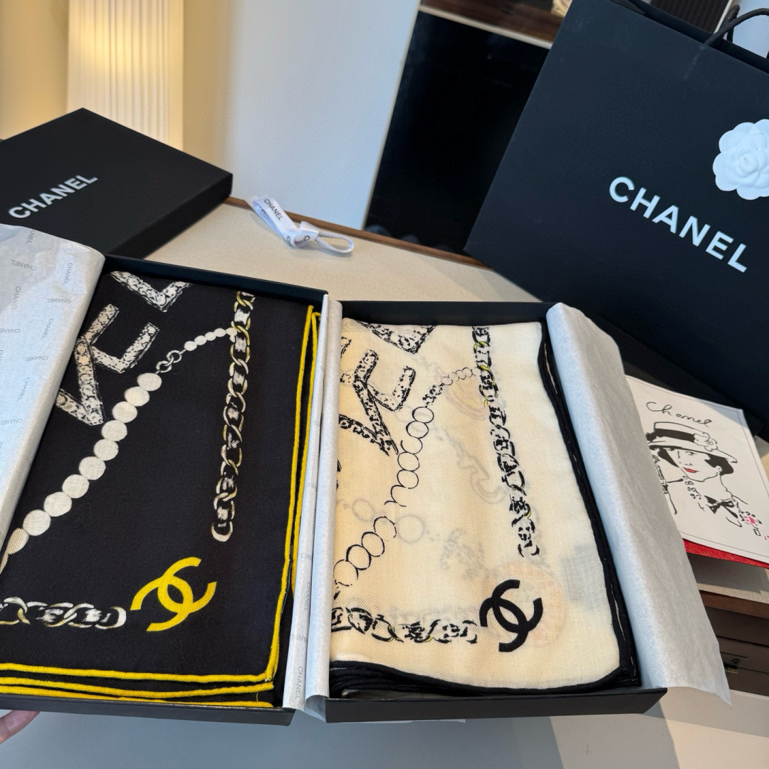 ✨✨【▪️ 优雅型格！这份魅力绝对是艺术大师级才能创作的一线水准❗️】太佩服Chanel这位设计师了，出