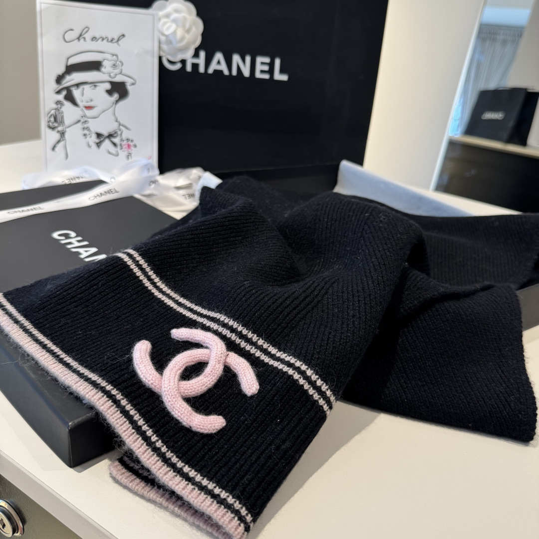 Chanel Chanel 香奈儿 新款【小香浮雕双C围巾】 美翻了 御用殿堂级