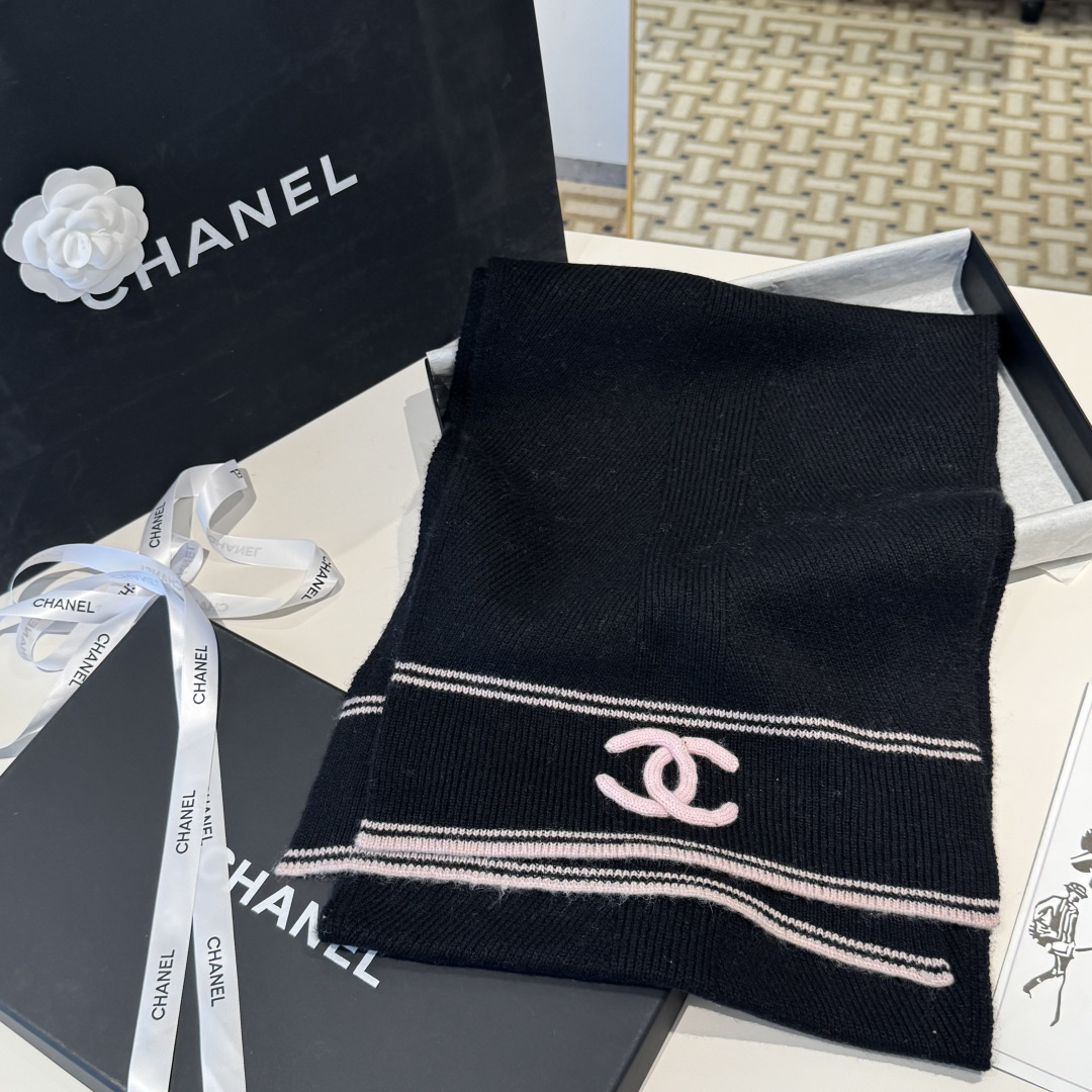 Chanel Chanel 香奈儿 新款【小香浮雕双C围巾】 美翻了 御用殿堂级