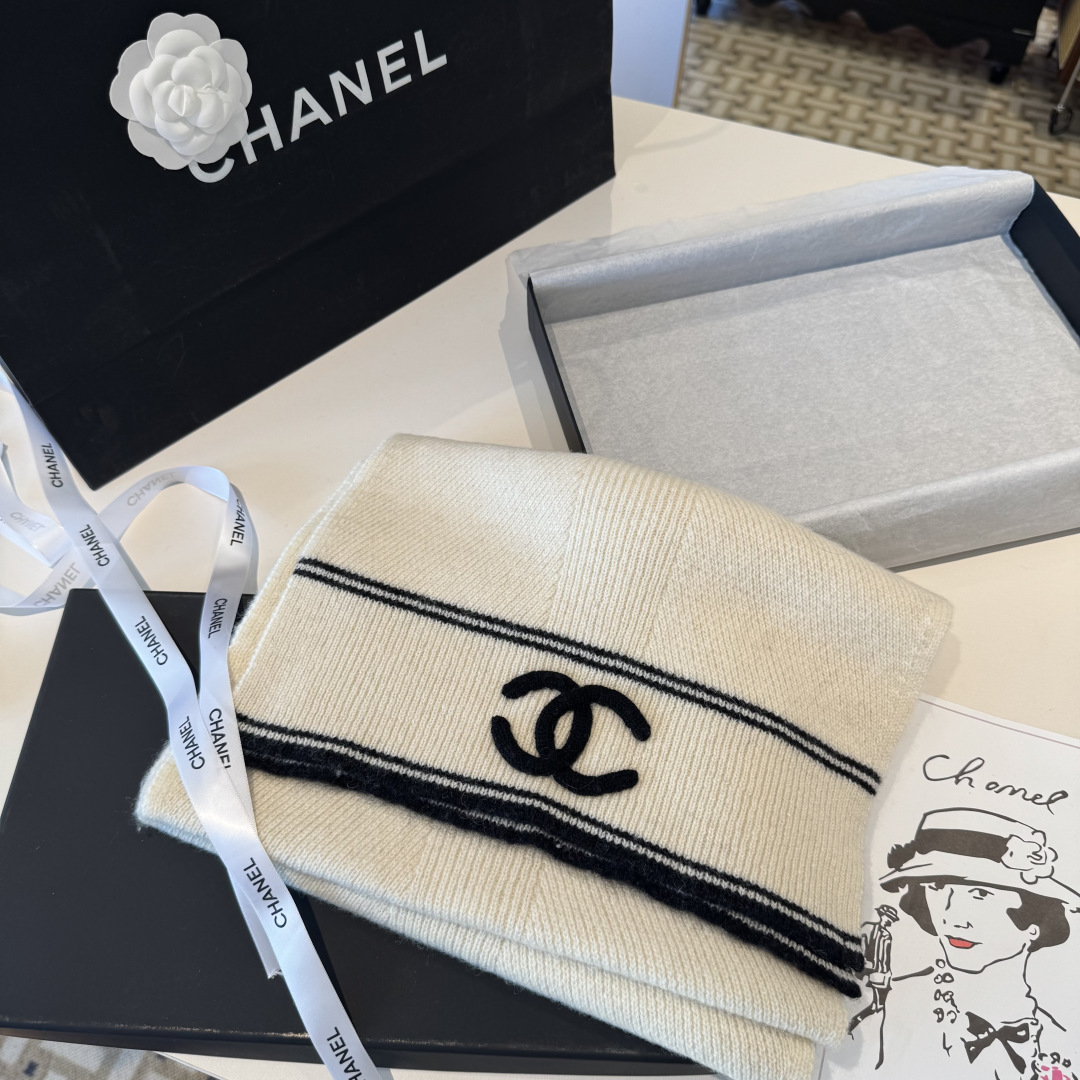 Chanel Chanel 香奈儿 新款【小香浮雕双C围巾】 美翻了 御用殿堂级