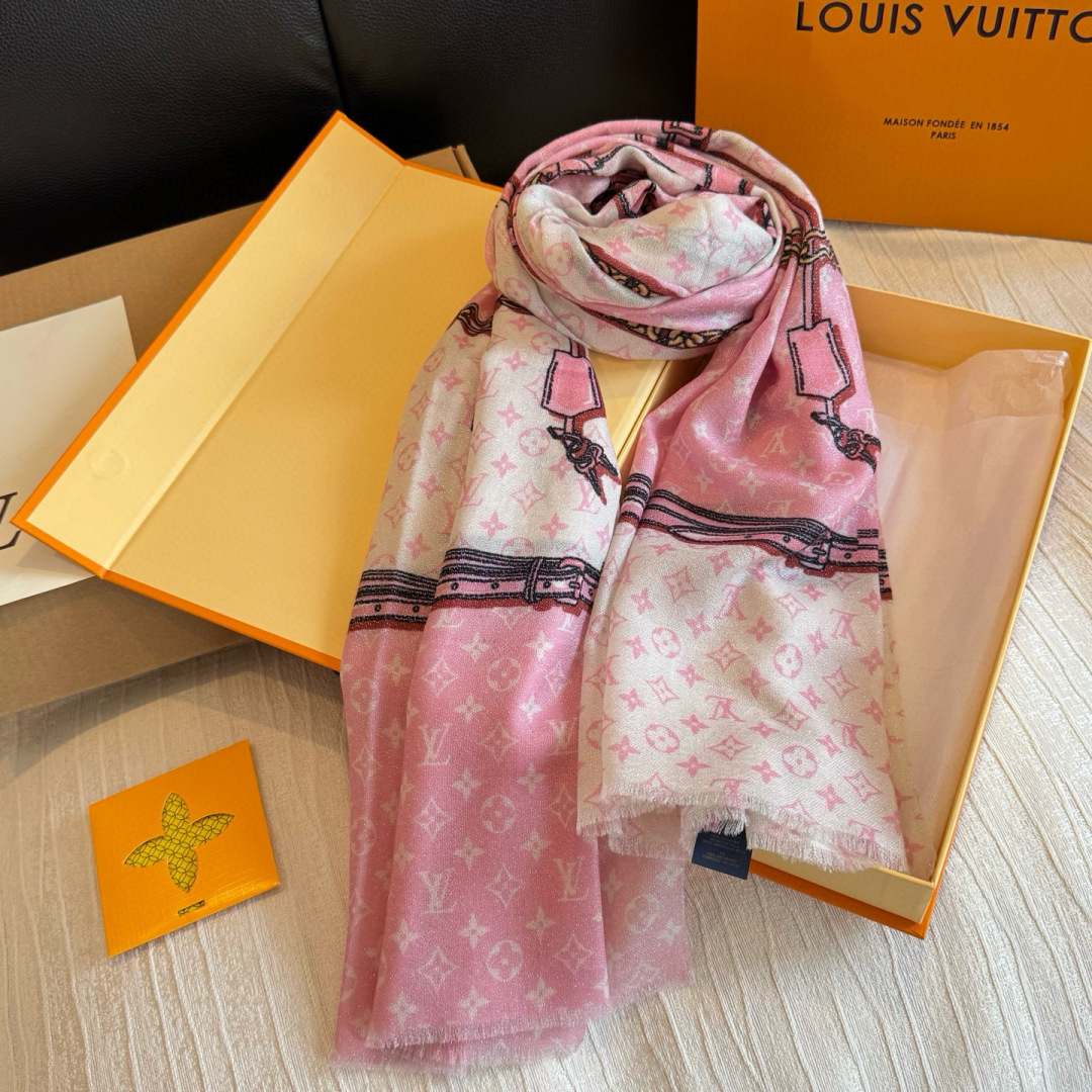 会发光发亮的围巾银丝羊绒长巾✨专柜同步‼️真心赞‼️驴家路易威登经典 Monogram 图案搭配彩色边框