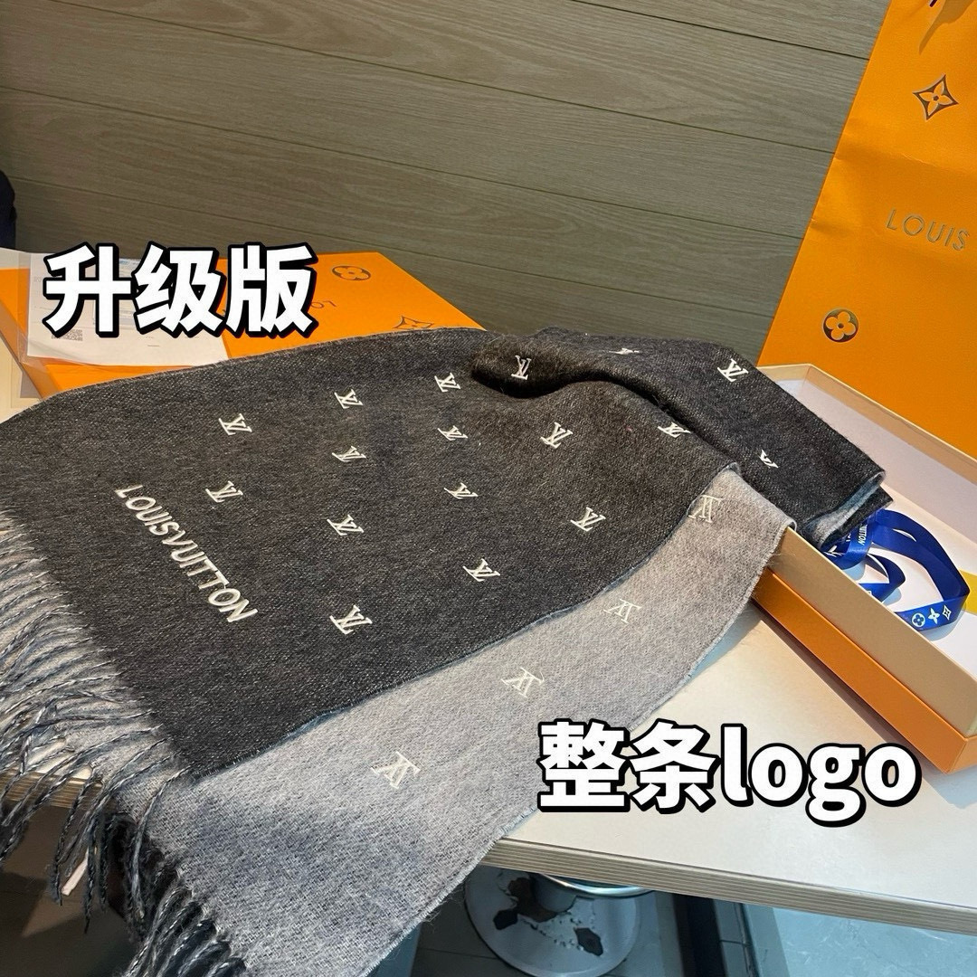 Louis Vuitton Louis Vuitton 渠道独家特供大驴 款满天星当季双面热款女羔绒两用围巾