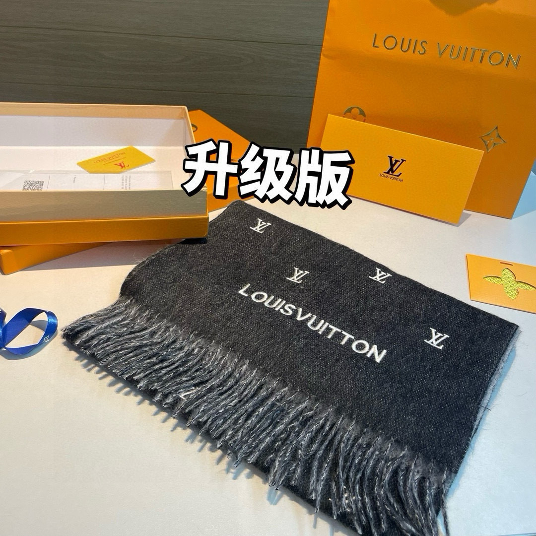 Louis Vuitton Louis Vuitton 渠道独家特供大驴 款满天星当季双面热款女羔绒两用围巾