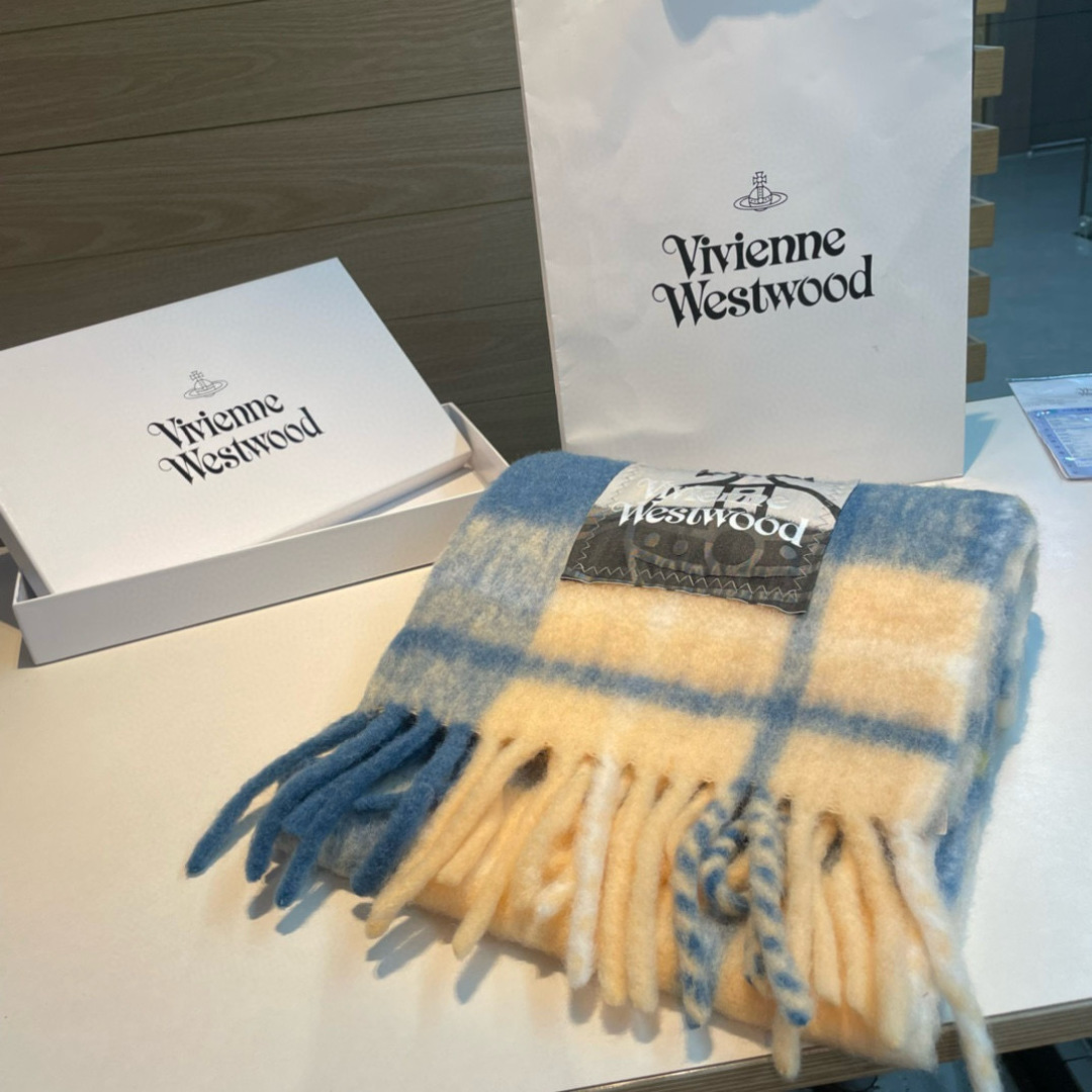 新款到货‼️𝐕𝐢𝐯𝐢𝐞𝐧𝐧𝐞 𝐖𝐞𝐬𝐭𝐰𝐨𝐨𝐝🪐✨经典大土星马海毛围巾 vivienne westwoo