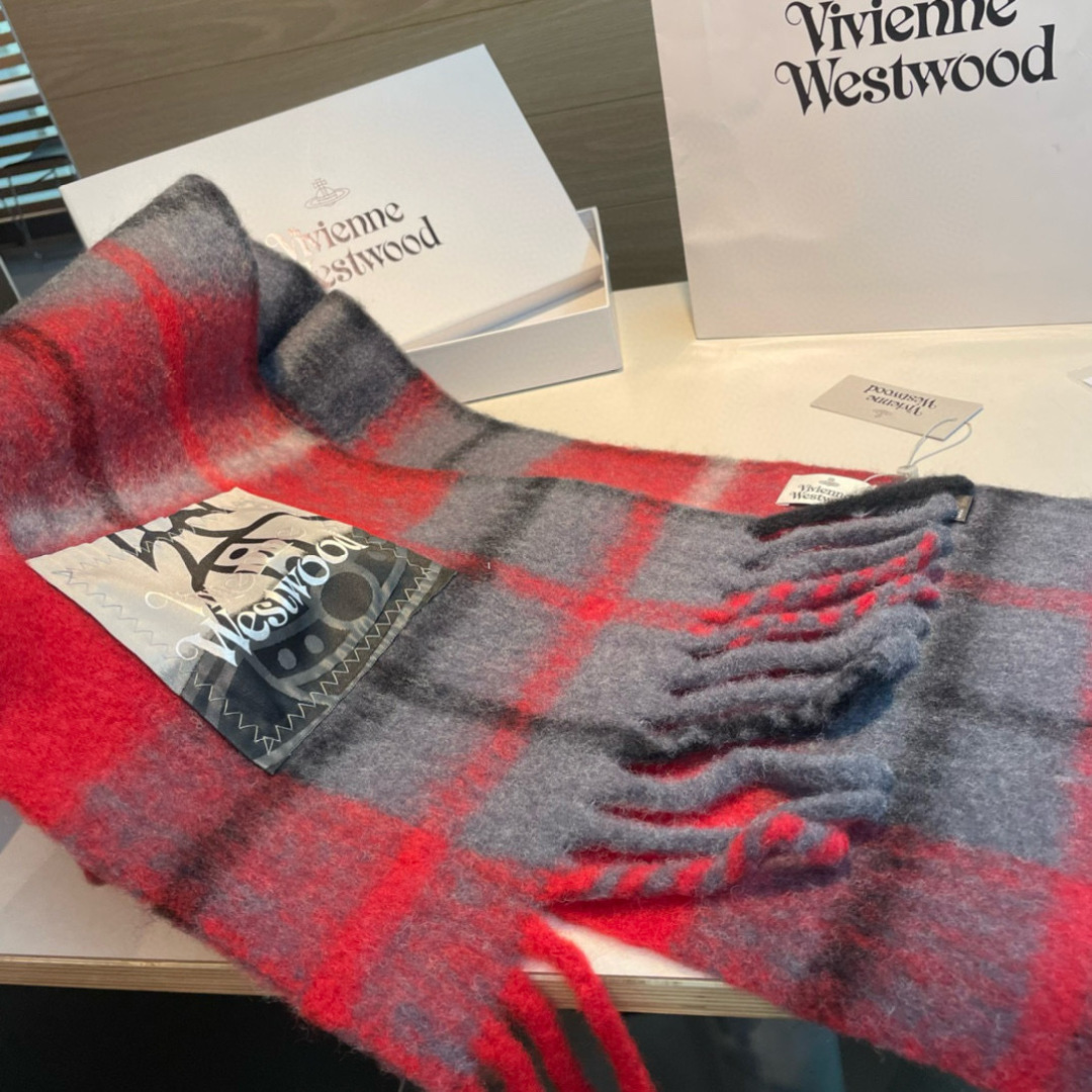 新款到货‼️𝐕𝐢𝐯𝐢𝐞𝐧𝐧𝐞 𝐖𝐞𝐬𝐭𝐰𝐨𝐨𝐝🪐✨经典大土星马海毛围巾 vivienne westwoo