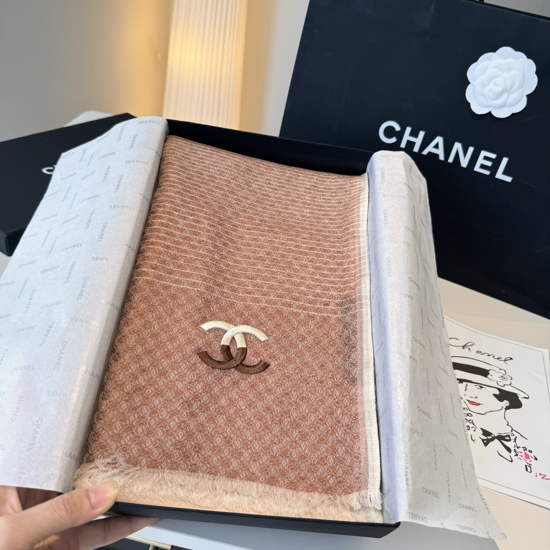 ，2025 年香奈儿极品原单 渐变色[玫瑰]非常温柔美丽的配色！高尖端产物⚠️重磅呈现 ，绝无仅有 史无