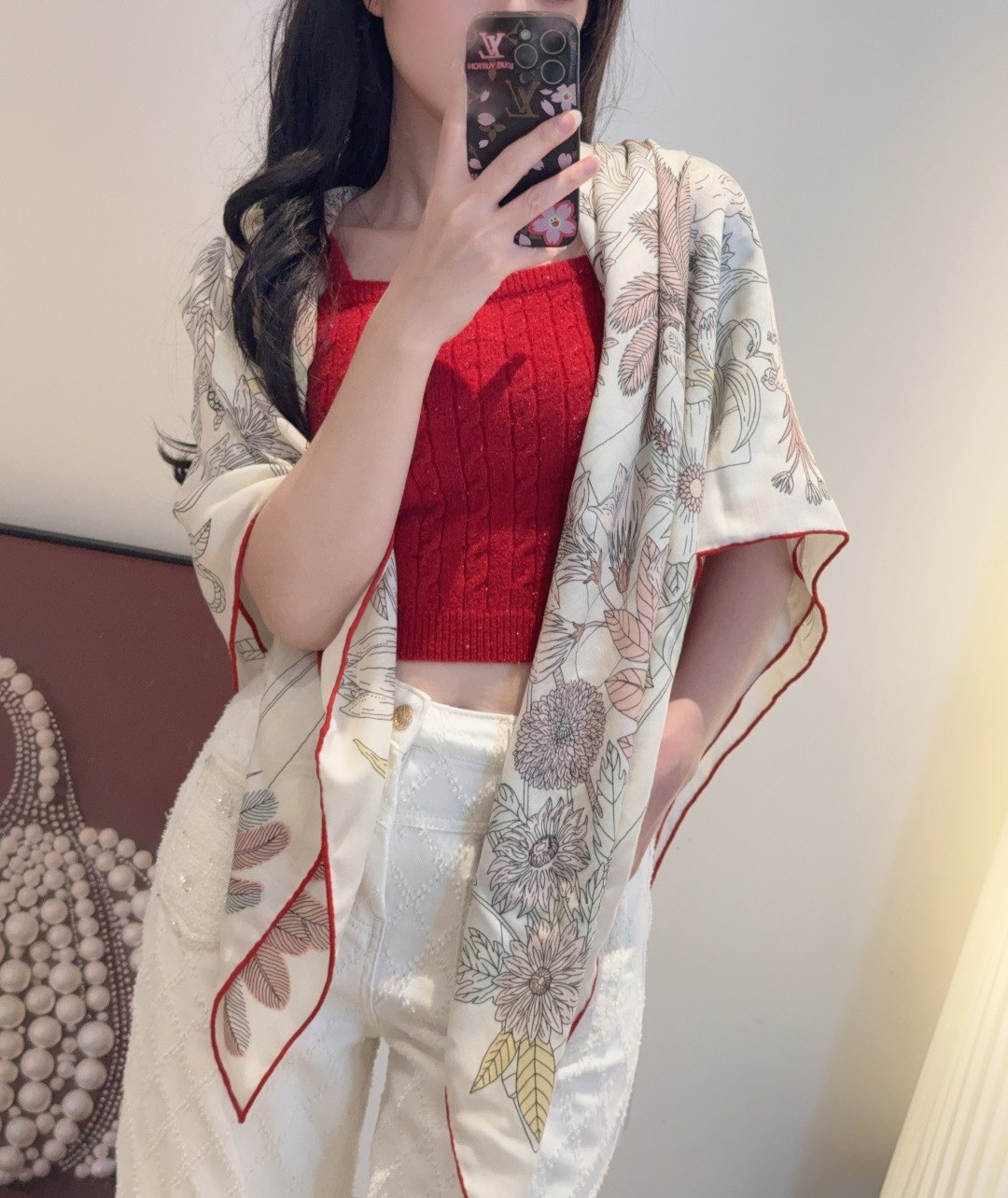 爱马仕（Hermes）2025年秋冬抢先 上新💞【双面同色丝毛方巾】手工卷边山羊绒和真丝混纺披肩（70%