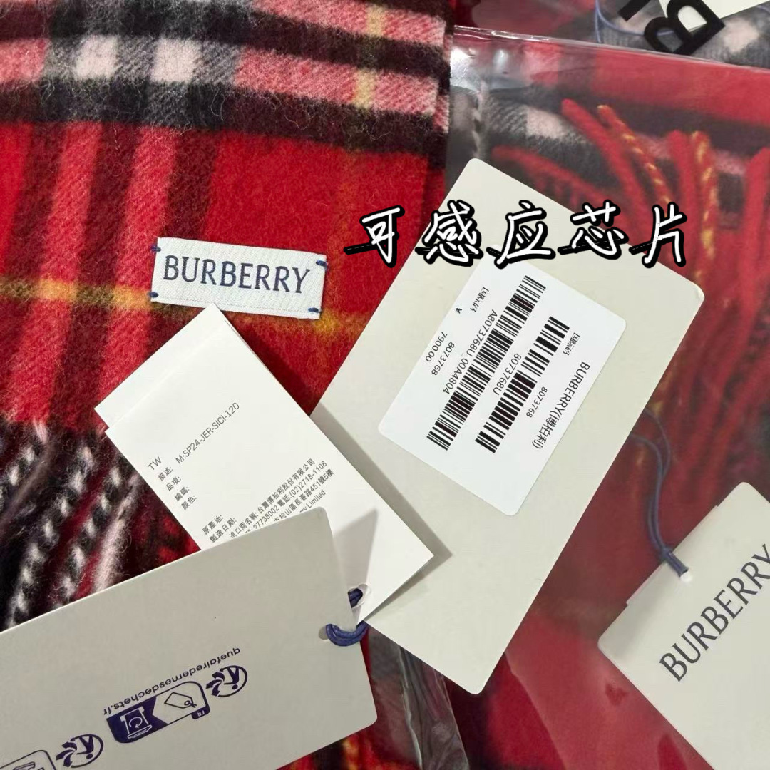 Burberry圣诞款羊绒版本金婧，张婧仪，周洁琼同款围巾新年福利苏格兰大红格围巾，走英国的单， 这款是