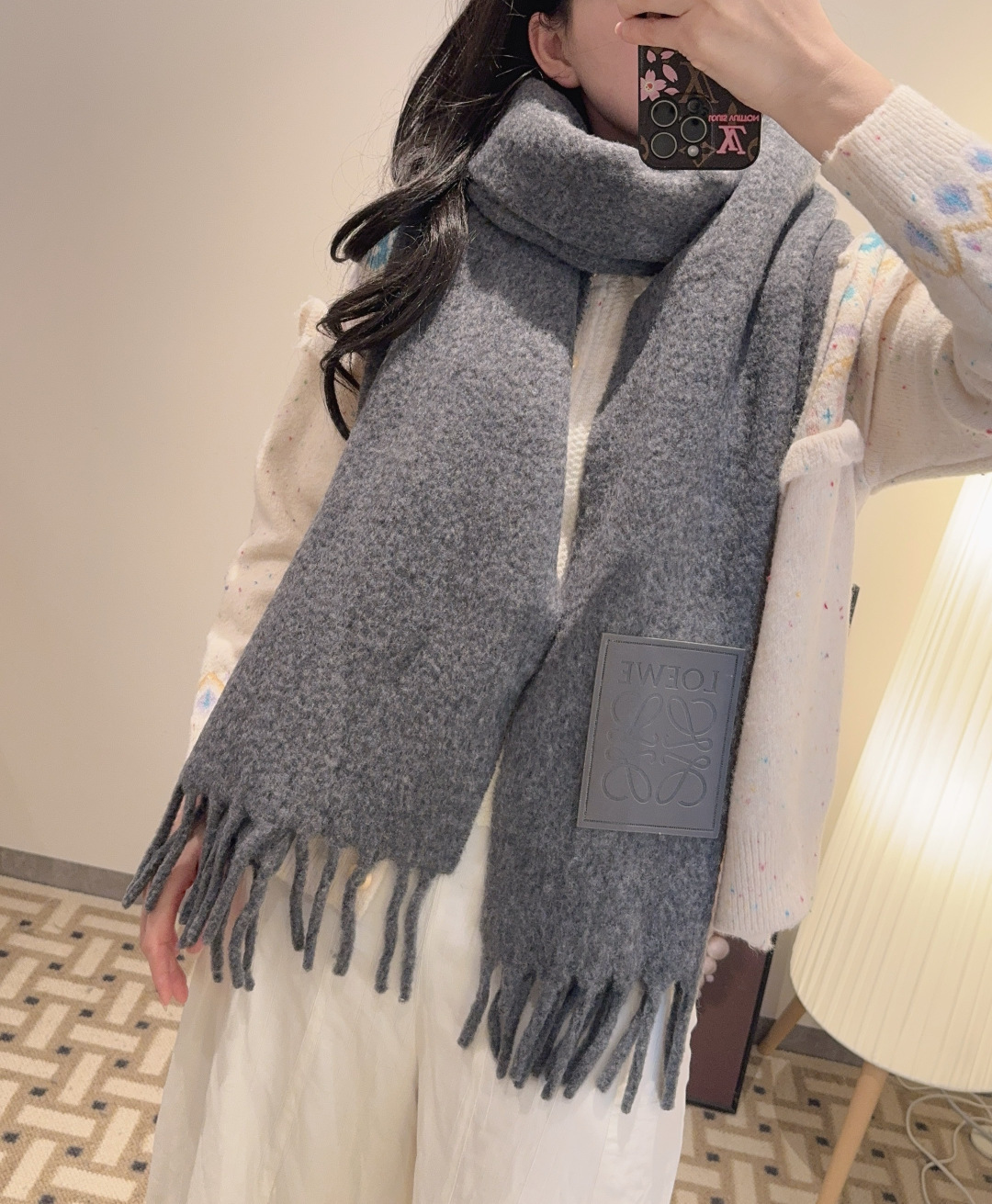 ✨✨【小红书同款】Loewe罗意威新品彩色马海毛围巾❗️斯德哥尔摩的温暖色彩，第一眼便爱上，超高颜值，梦