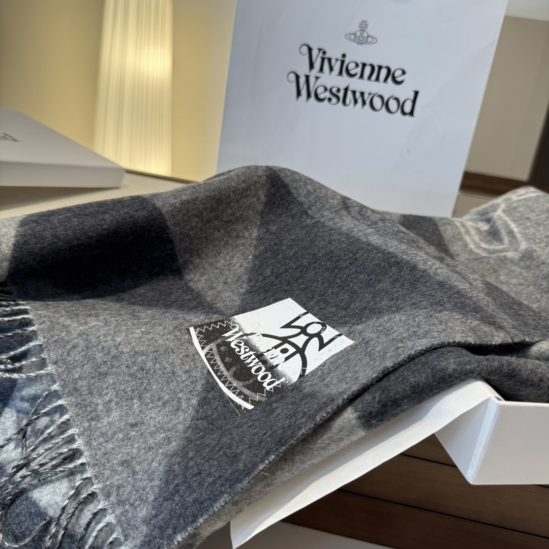 𝐕𝐢𝐯𝐢𝐞𝐧𝐧𝐞 𝐖𝐞𝐬𝐭𝐰𝐨𝐨𝐝🪐✨经典大土星围巾 vivienne westwood西太后土星 英国