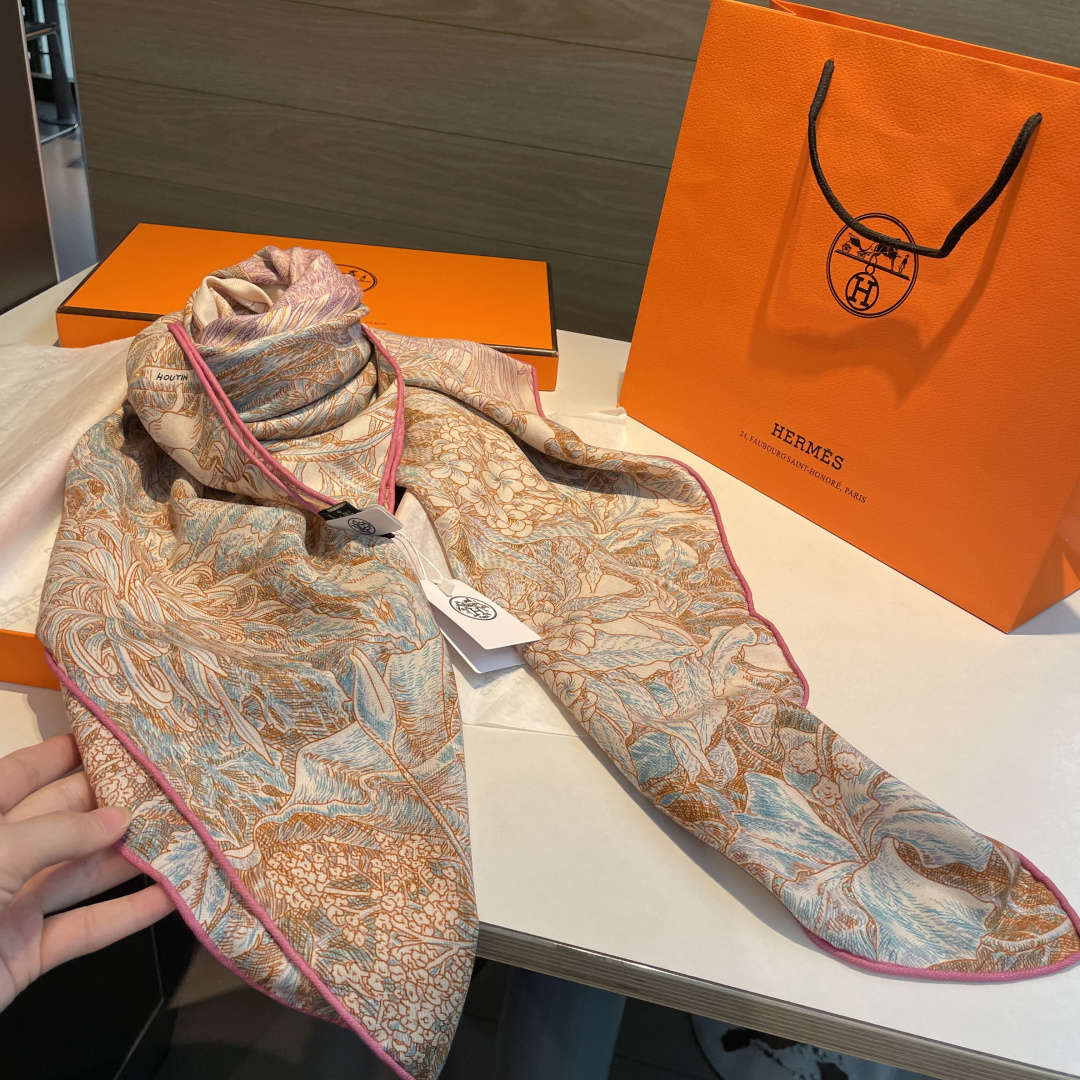 巴勒莫植物园丝巾名称：All‘Orto Botanico di Palermo中文名称：巴勒莫植物园设计