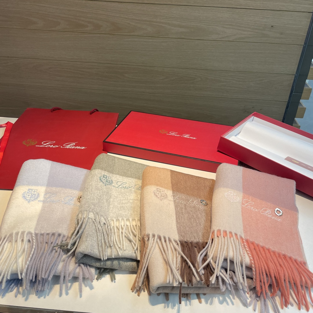 🆕Loro Piana · 诺悠翩雅【贸易公司尾单，极品山羊绒围巾披肩】送人自留都太高大上了😍重磅上新，