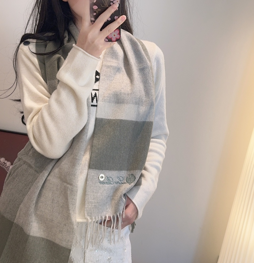 🆕Loro Piana · 诺悠翩雅【贸易公司尾单，极品山羊绒围巾披肩】送人自留都太高大上了😍重磅上新，