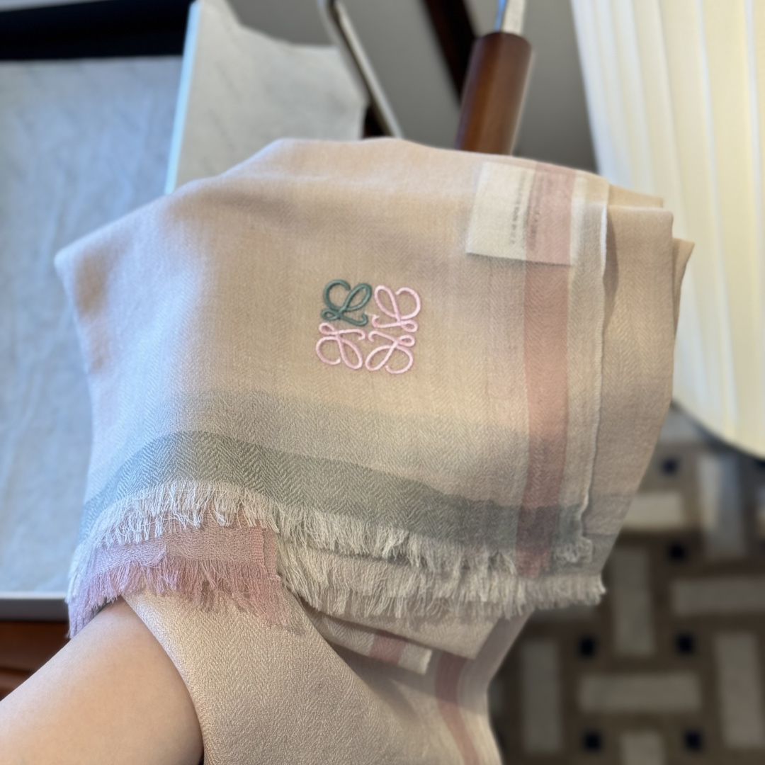 🎀🎀💃罗意威极品原单‼️♨️高尖端产物⚠️重磅呈现 ，绝无仅有 史无前例 100%纯山羊绒 手感好到爆🙀