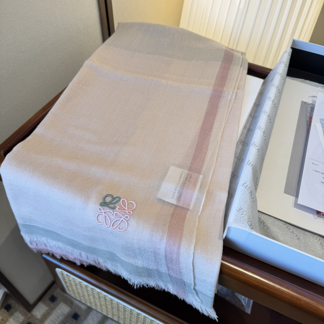 🎀🎀💃罗意威极品原单‼️♨️高尖端产物⚠️重磅呈现 ，绝无仅有 史无前例 100%纯山羊绒 手感好到爆🙀