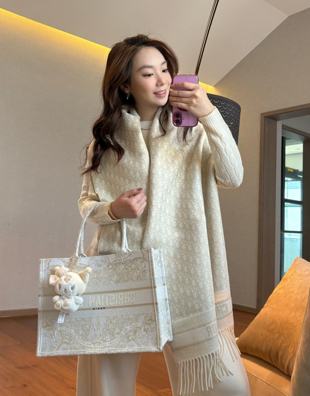 芯片版银丝线高品质Dior（迪奥）最新款 · 这款 Oblique 印花围巾重新诠释 Dior 经典标识