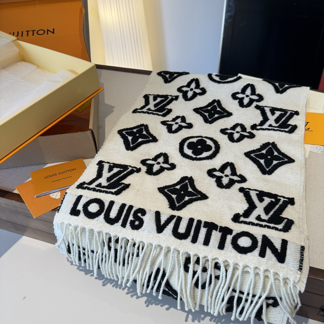 3D浮雕工艺 新 最新专柜同步上新 立体浮雕logo 超级拉风 厚实蓬松 原版原标 上身效果很好看 不分