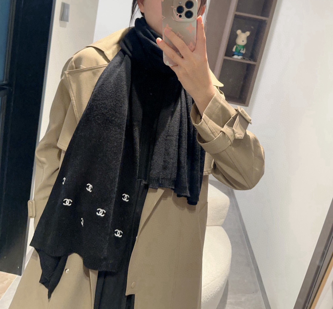 刺绣版 CHANEL羊绒长巾👏💙顶级原单正品旷世绝美【小香披肩】羊绒围巾，顶级高端货👼【绝对值得珍藏👍】