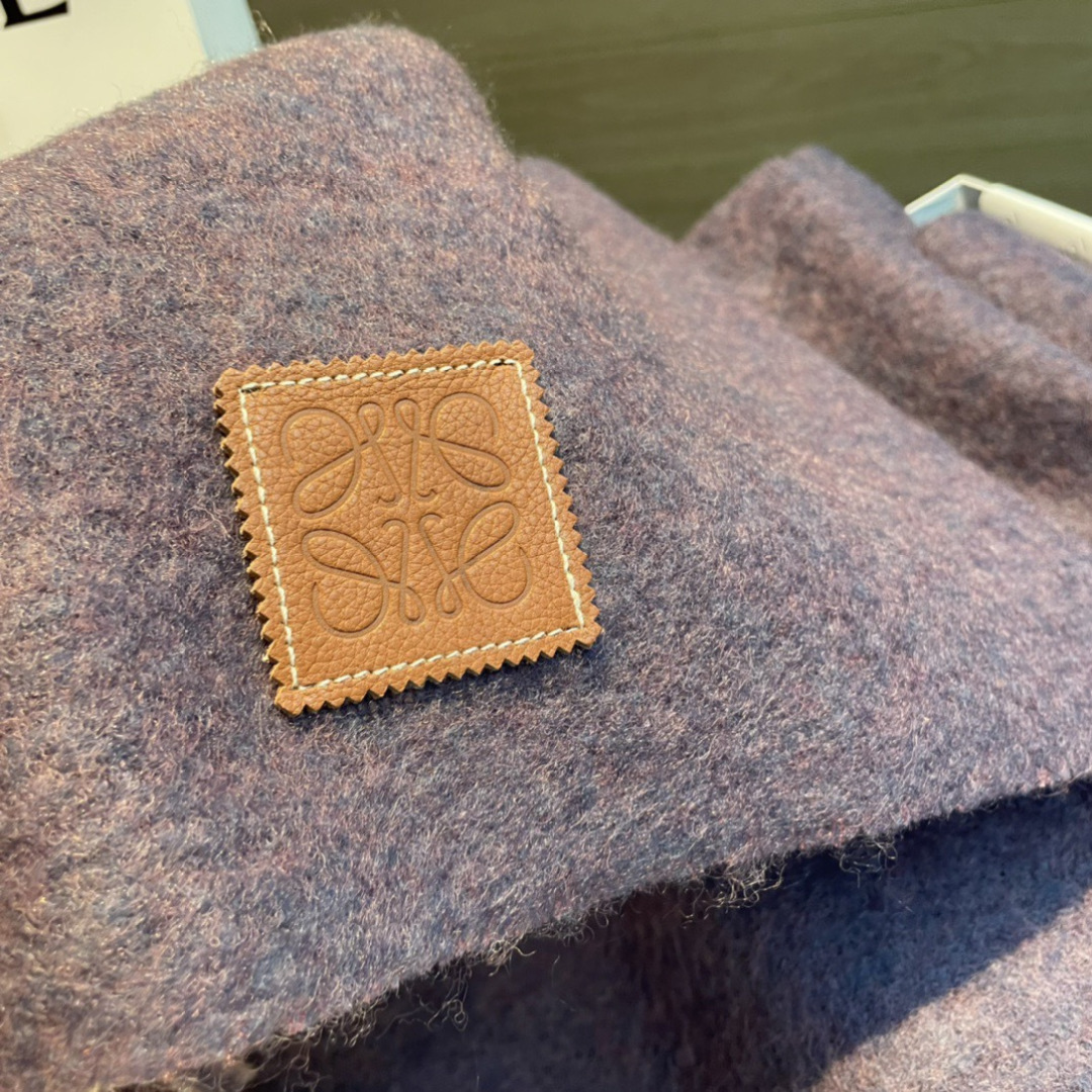 【▪❤️️Loewe超美新款马海毛围巾！超级推荐入手！】质感好货！罗意威主打的马海毛围巾~据说超难买哦！