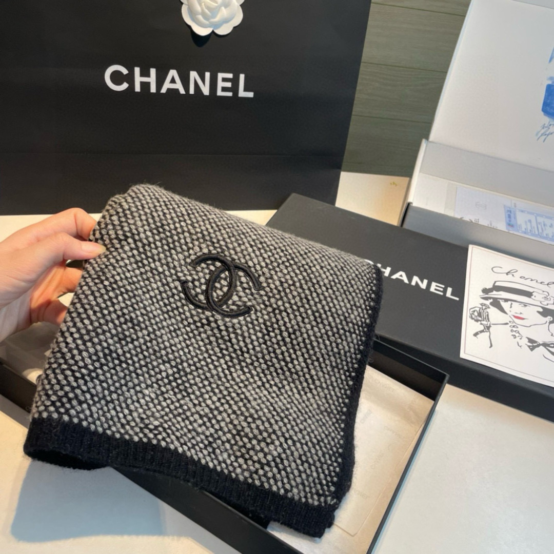 网红刘钰懿同款！真的超级气质百搭的设计~经典菱格纹元素再现，香家专属的风格！双coco lady名媛气质