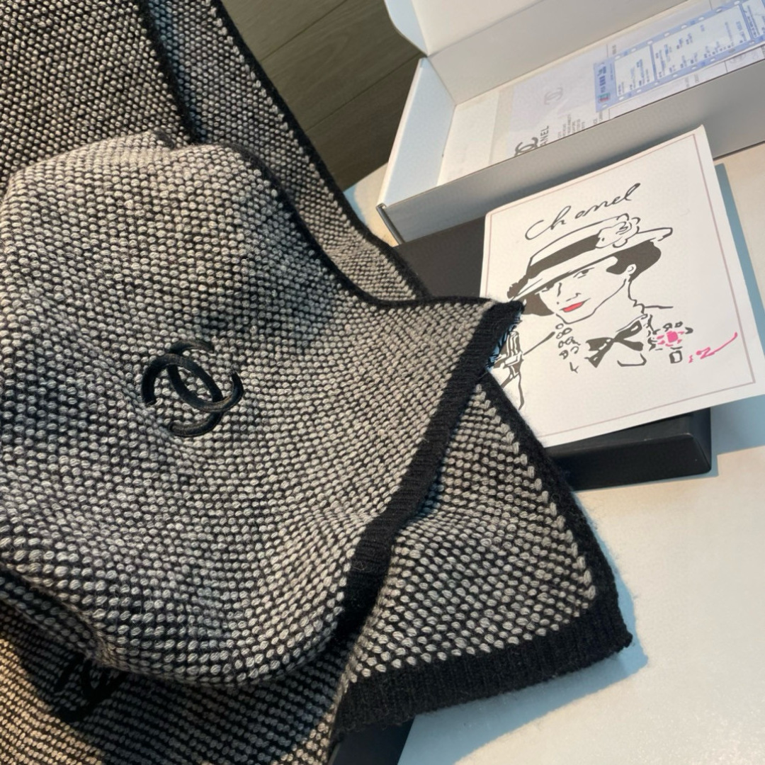 网红刘钰懿同款！真的超级气质百搭的设计~经典菱格纹元素再现，香家专属的风格！双coco lady名媛气质