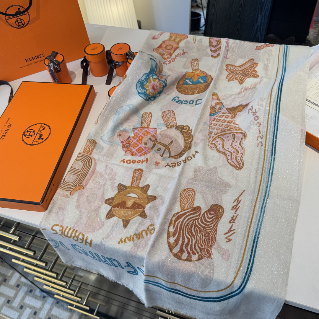 会发光发亮的围巾银丝羊绒长巾✨专柜同步‼️真心赞‼️驴家路易威登经典 Monogram 图案搭配彩色边框