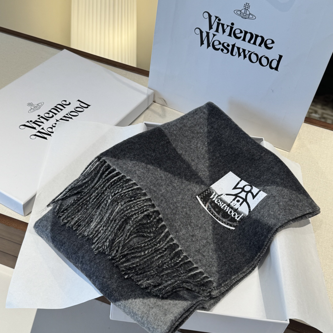 𝐕𝐢𝐯𝐢𝐞𝐧𝐧𝐞 𝐖𝐞𝐬𝐭𝐰𝐨𝐨𝐝🪐✨经典大土星围巾 vivienne westwood西太后土星 英国