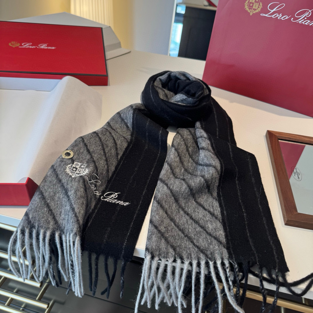 🆕Loro Piana · 诺悠翩雅【贸易公司尾单，极品山羊绒围巾披肩】送人自留都太高大上了😍重磅上新，