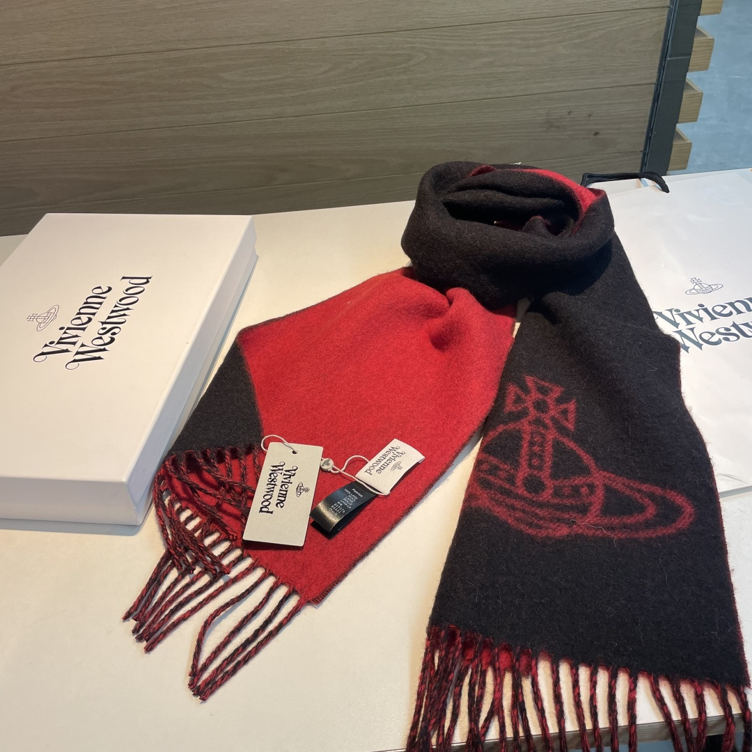 ✨✨英国朋克教母“西太后Vivienne Westwood”最爱的土星❗❗从精神上，Vivenne We