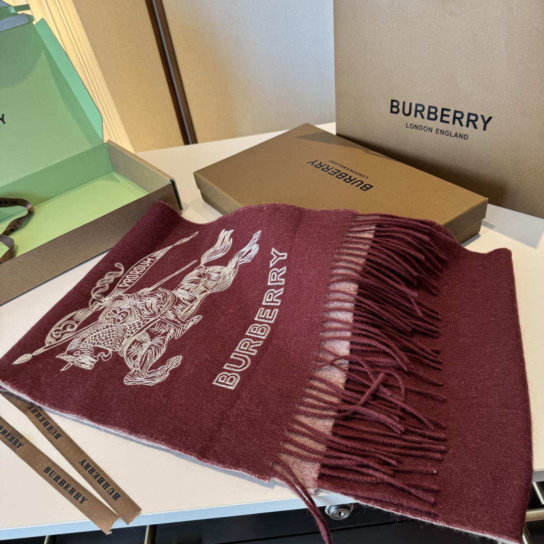 ✨✨Burberry · 巴宝莉双面围巾❗好看的要疯掉了，太有型太有魅力了❗❗非常斯文时尚的秋冬单品！真