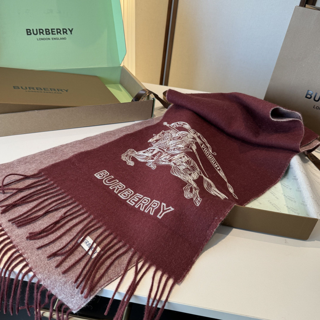 ✨✨Burberry · 巴宝莉双面围巾❗好看的要疯掉了，太有型太有魅力了❗❗非常斯文时尚的秋冬单品！真
