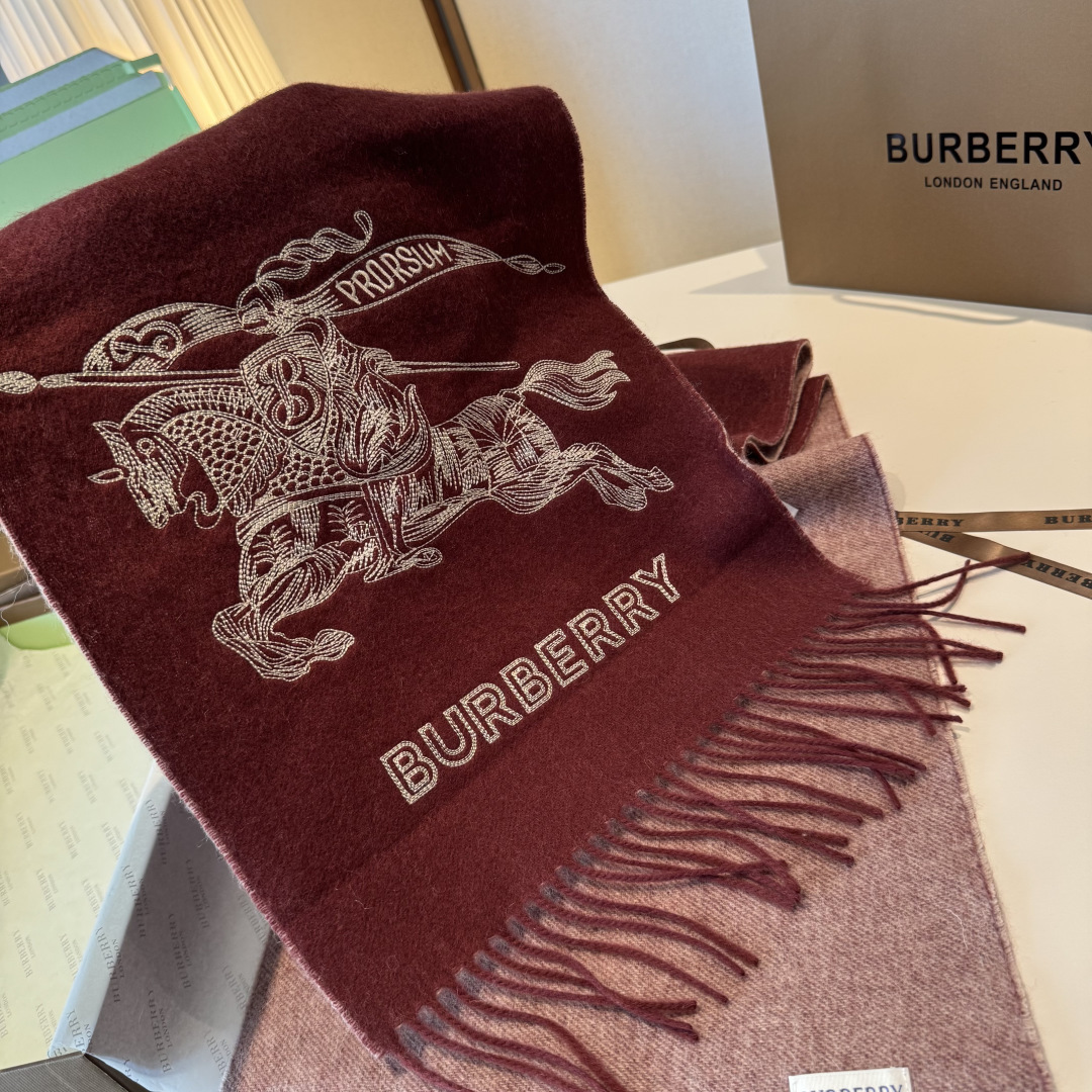 ✨✨Burberry · 巴宝莉双面围巾❗好看的要疯掉了，太有型太有魅力了❗❗非常斯文时尚的秋冬单品！真