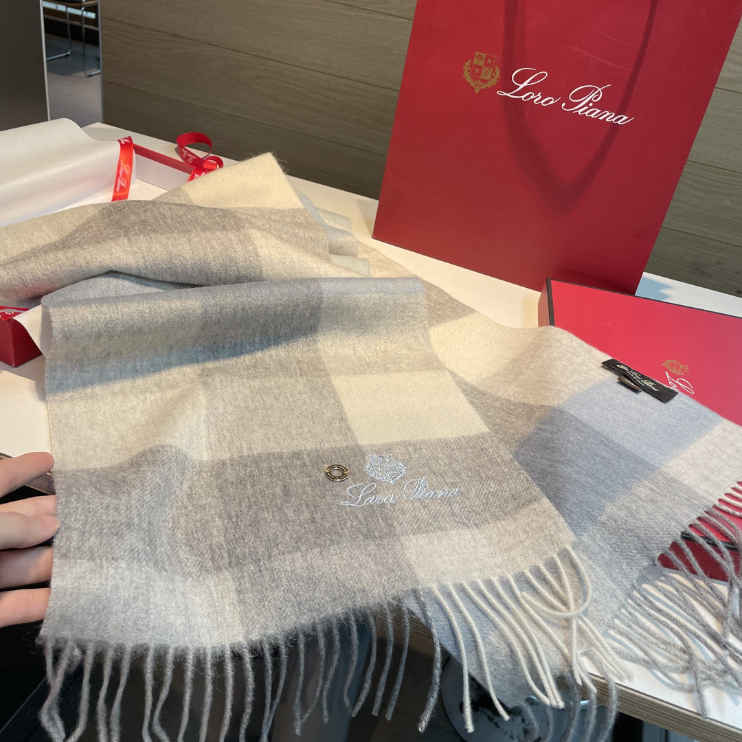 🆕Loro Piana · 诺悠翩雅【贸易公司尾单，极品山羊绒围巾披肩】送人自留都太高大上了😍重磅上新，