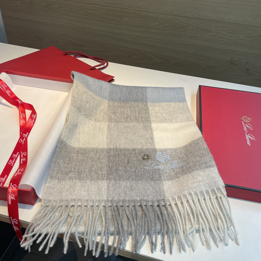 🆕Loro Piana · 诺悠翩雅【贸易公司尾单，极品山羊绒围巾披肩】送人自留都太高大上了😍重磅上新，