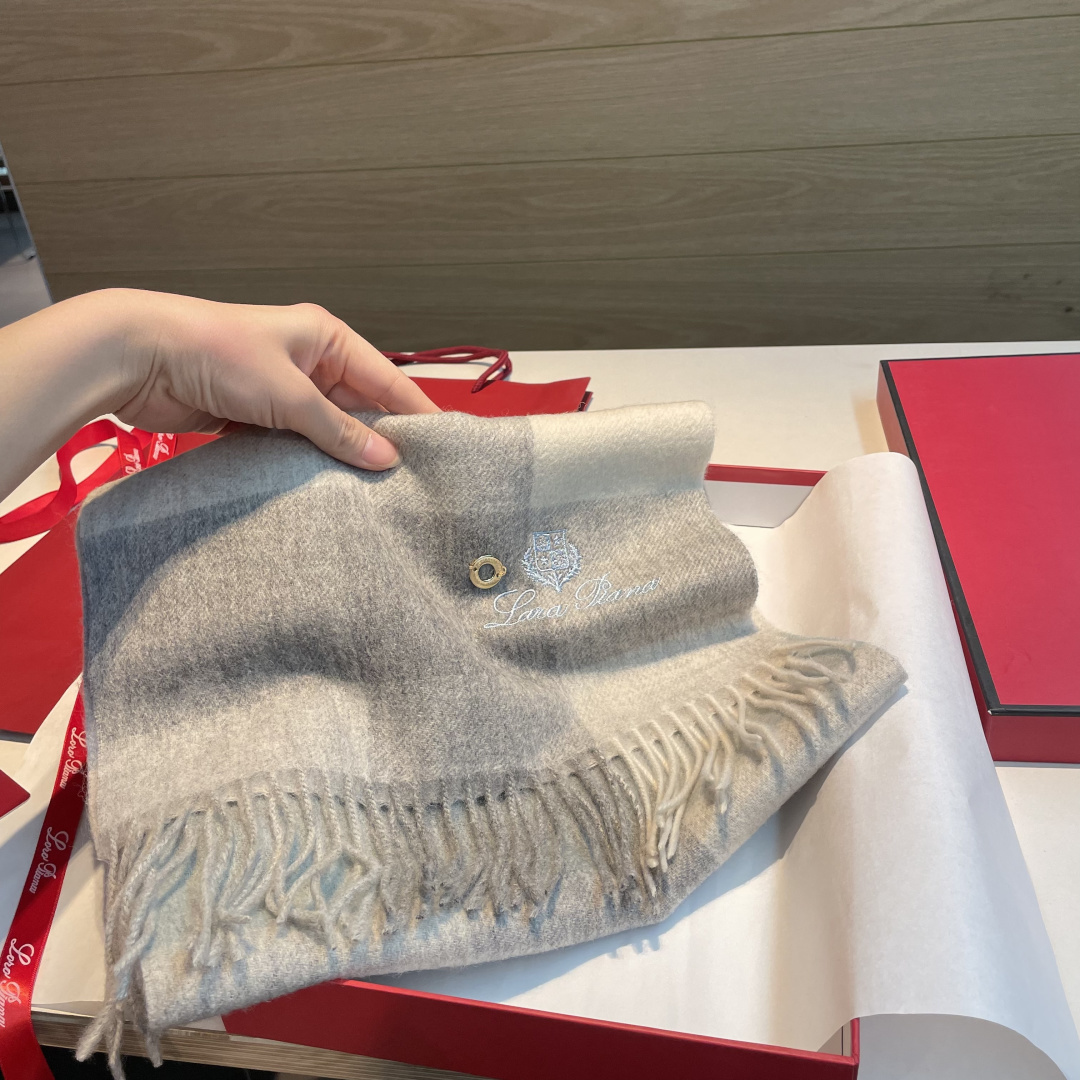 🆕Loro Piana · 诺悠翩雅【贸易公司尾单，极品山羊绒围巾披肩】送人自留都太高大上了😍重磅上新，