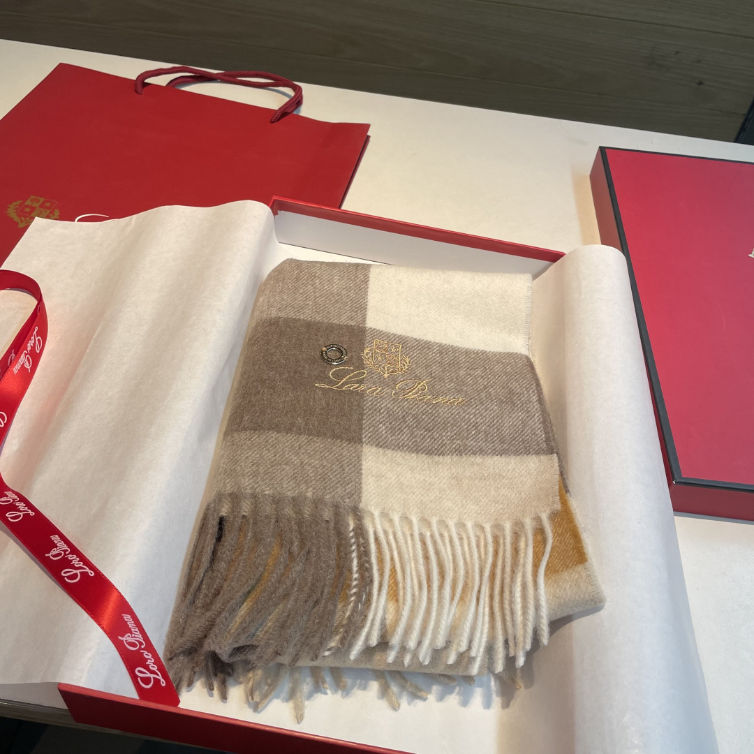 🆕Loro Piana · 诺悠翩雅【贸易公司尾单，极品山羊绒围巾披肩】送人自留都太高大上了😍重磅上新，
