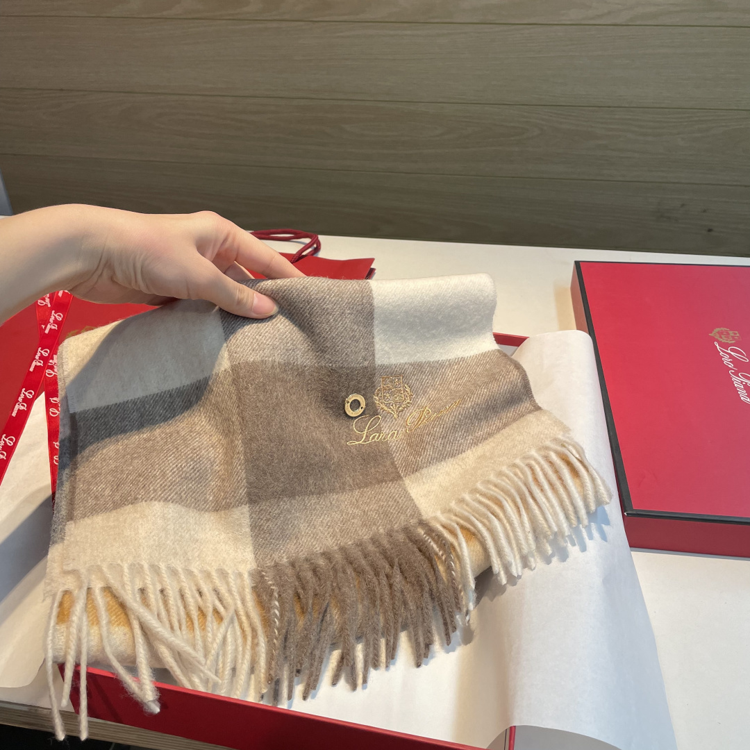 🆕Loro Piana · 诺悠翩雅【贸易公司尾单，极品山羊绒围巾披肩】送人自留都太高大上了😍重磅上新，