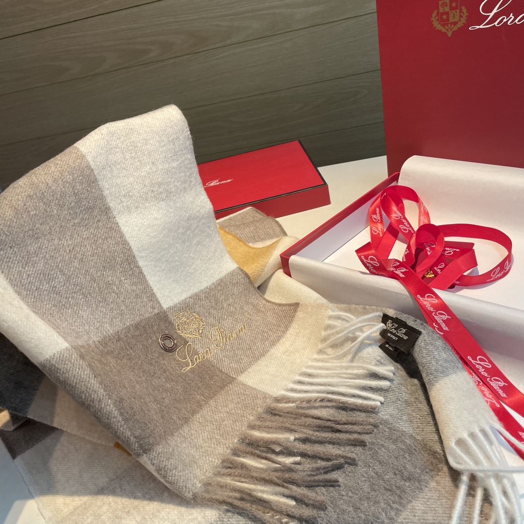 🆕Loro Piana · 诺悠翩雅【贸易公司尾单，极品山羊绒围巾披肩】送人自留都太高大上了😍重磅上新，