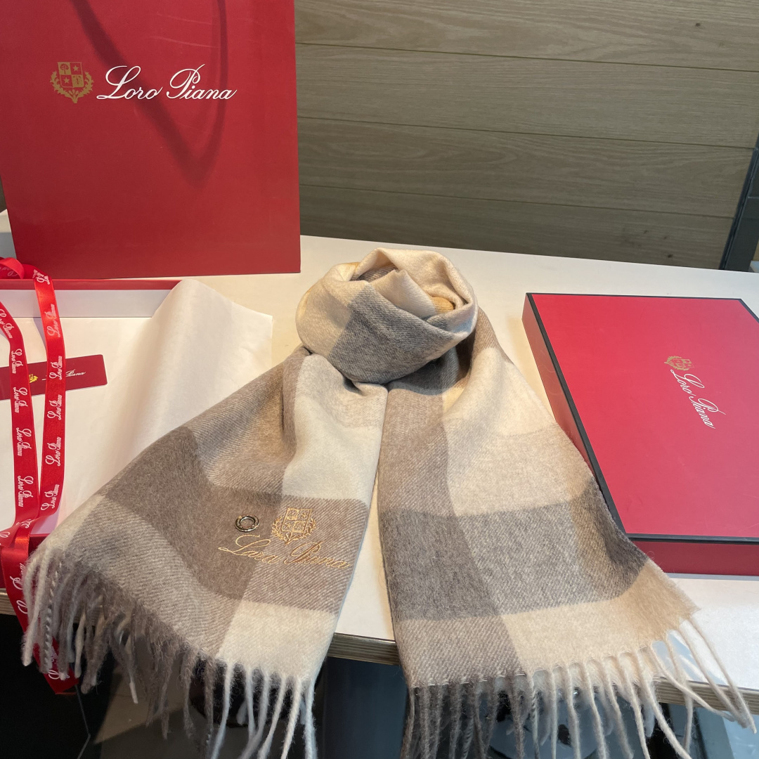 🆕Loro Piana · 诺悠翩雅【贸易公司尾单，极品山羊绒围巾披肩】送人自留都太高大上了😍重磅上新，
